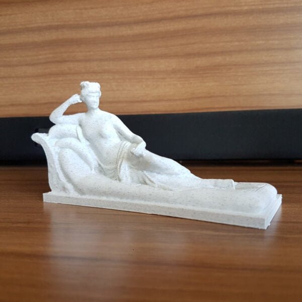 Pauline Bonaparte as Venus Victorious Statue