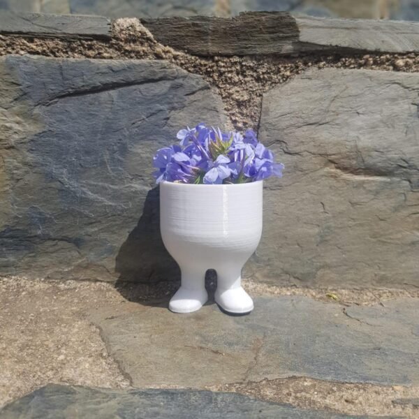 Space Explorer Plant Pot - Planter Pot with legs - Planter for cactus and succulents