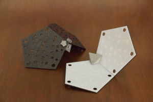 Dodecahedron Shape Geometric Lamp Projecting Christmas Stars Shadows