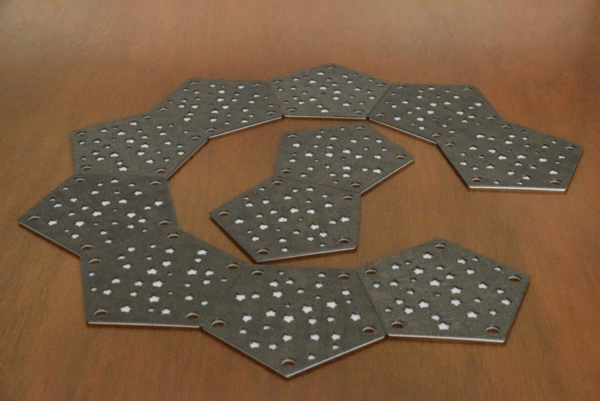 Dodecahedron Shape Geometric Lamp Projecting Christmas Stars Shadows