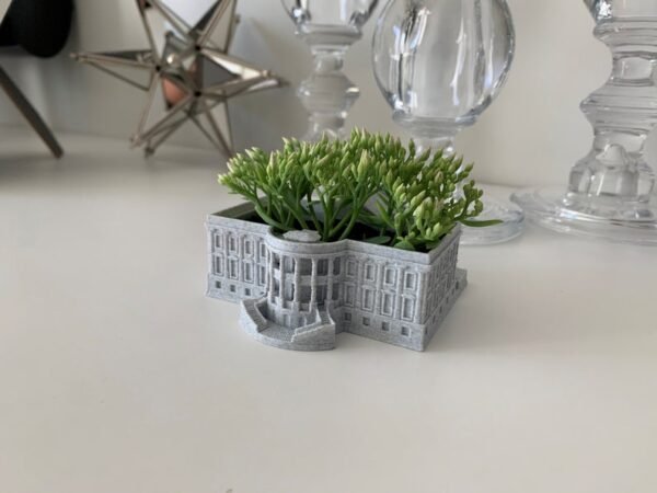 USA WHITE HOUSE Replica Miniature Model Planter Vase