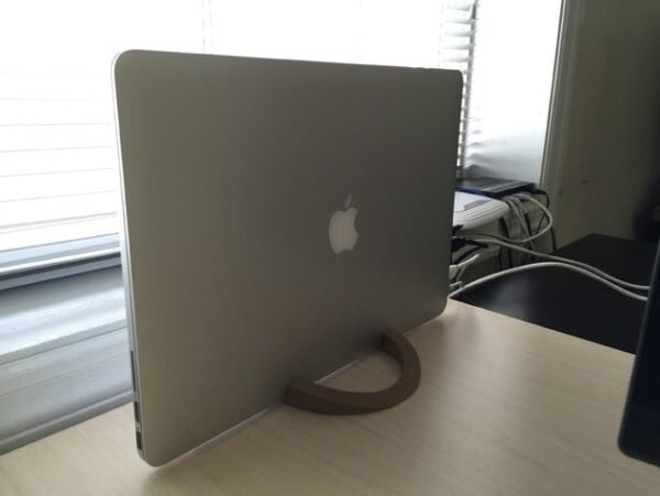 Low Profile Mac book Pro Vertical Stand