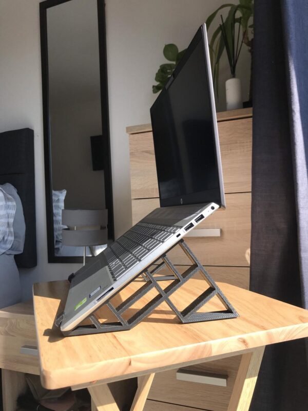 3D Printed Geometric Laptop/Notebook/Laptop Stand.