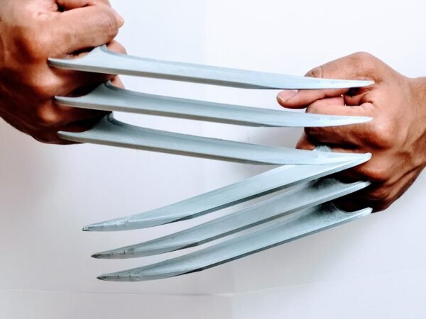 Logan Wolverine Claws