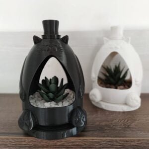 Elegant fancy cat pot planter with tray and holes for watering