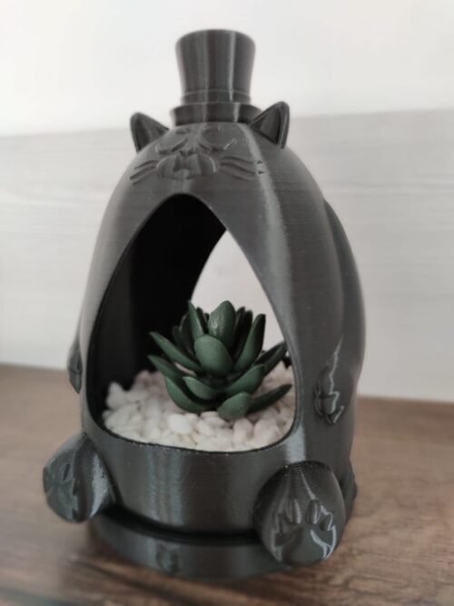 Elegant fancy cat pot planter with tray and holes for watering
