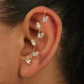 Studded leaf earcuff