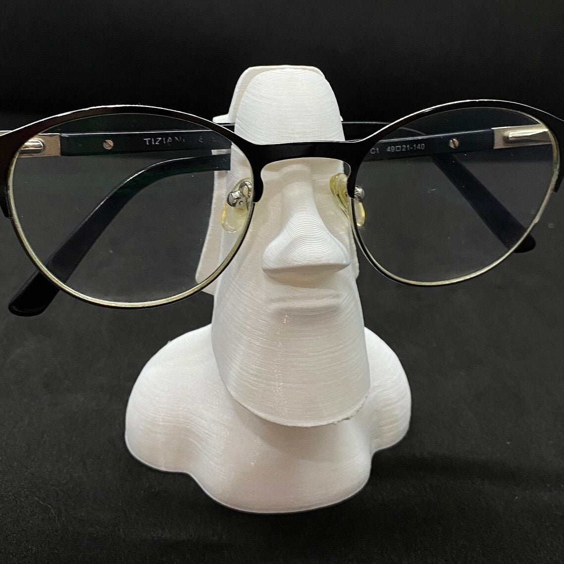 Moai Eyeglass Holder - Remix by Thimira