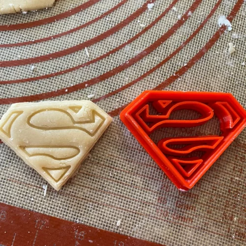 DC Super Hero cookies Superman Cookie Cutter Set of 2