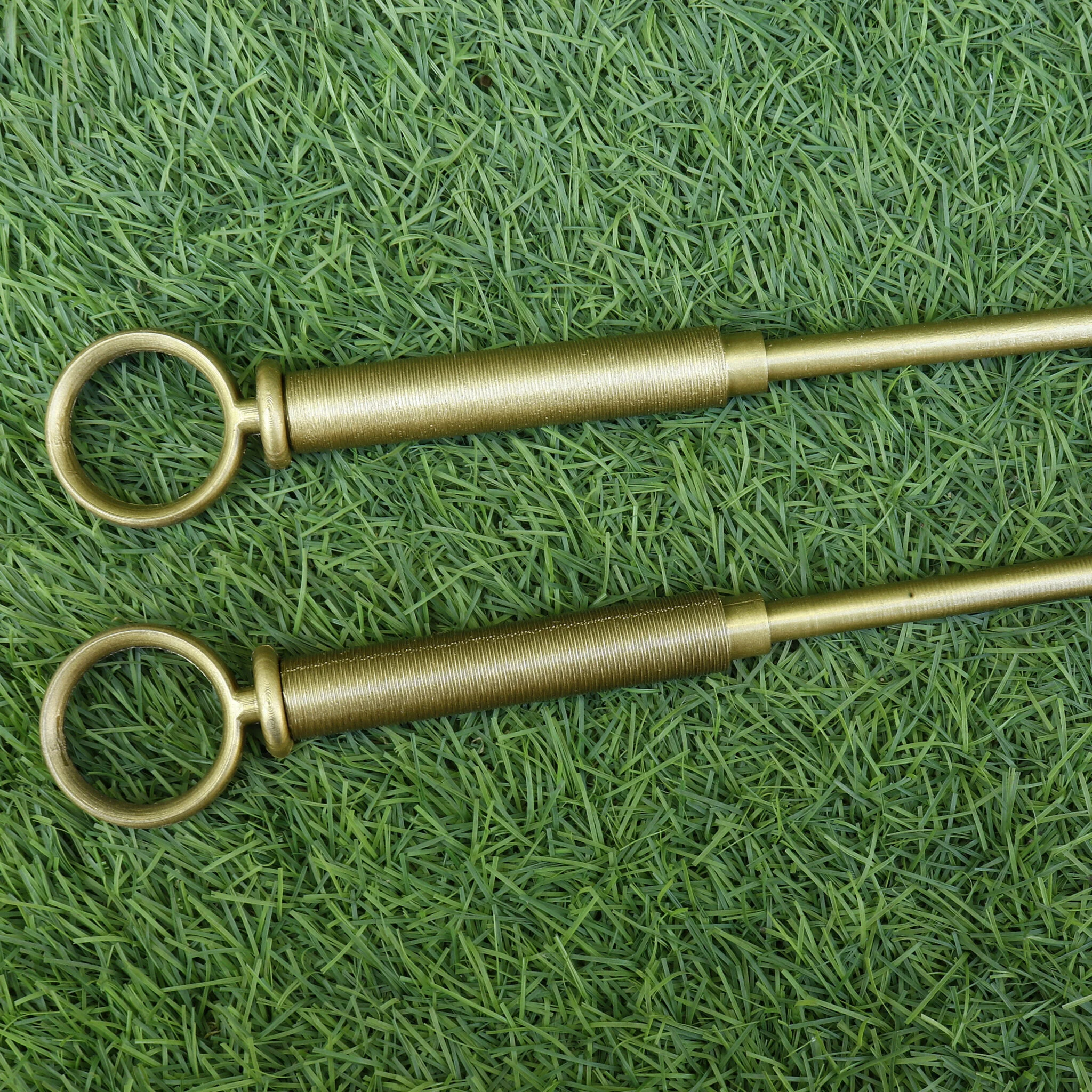 Yor Forger Thorn Princess Golden Stiletto type Weapon SpyX Family