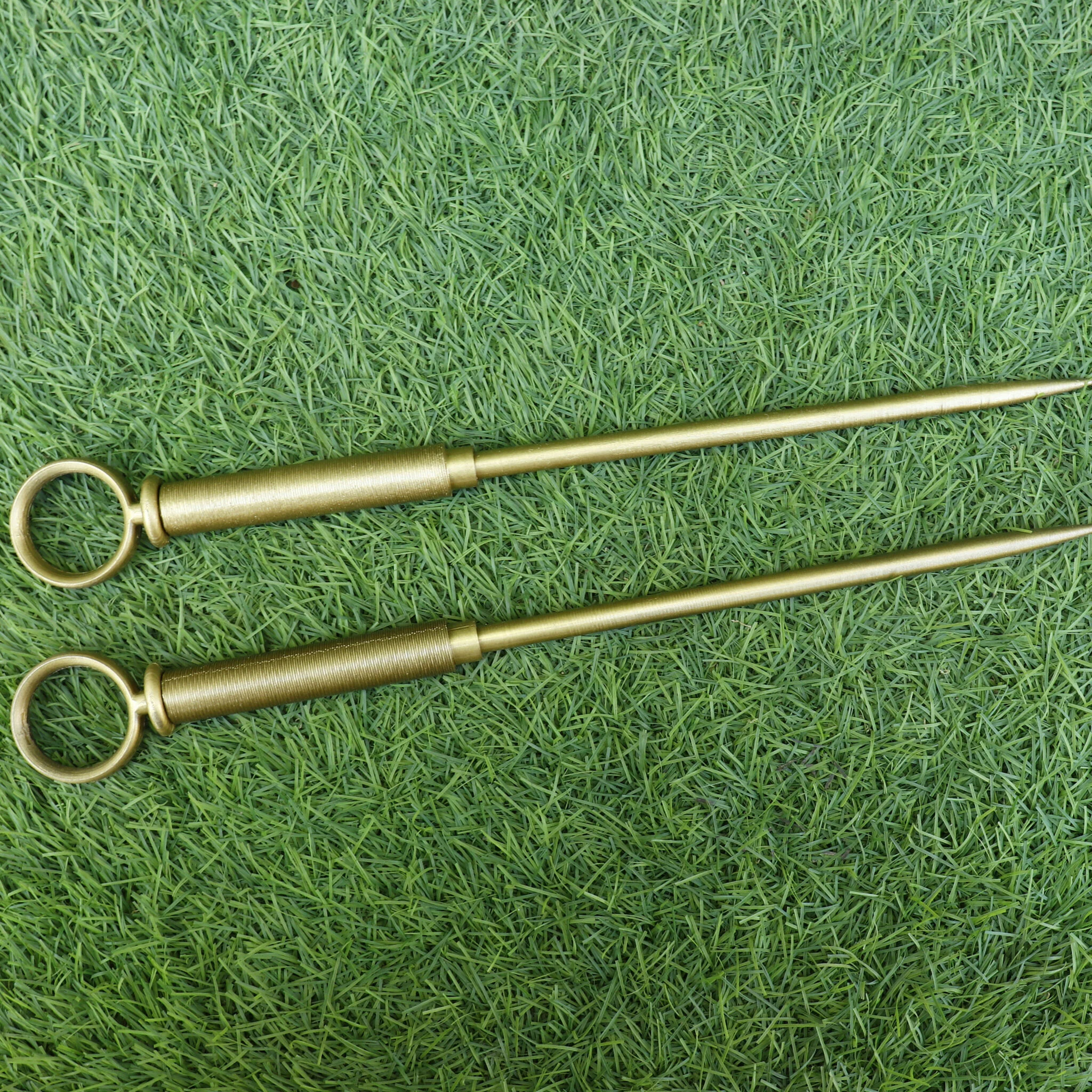 Yor Forger Thorn Princess Golden Stiletto type Weapon SpyX Family