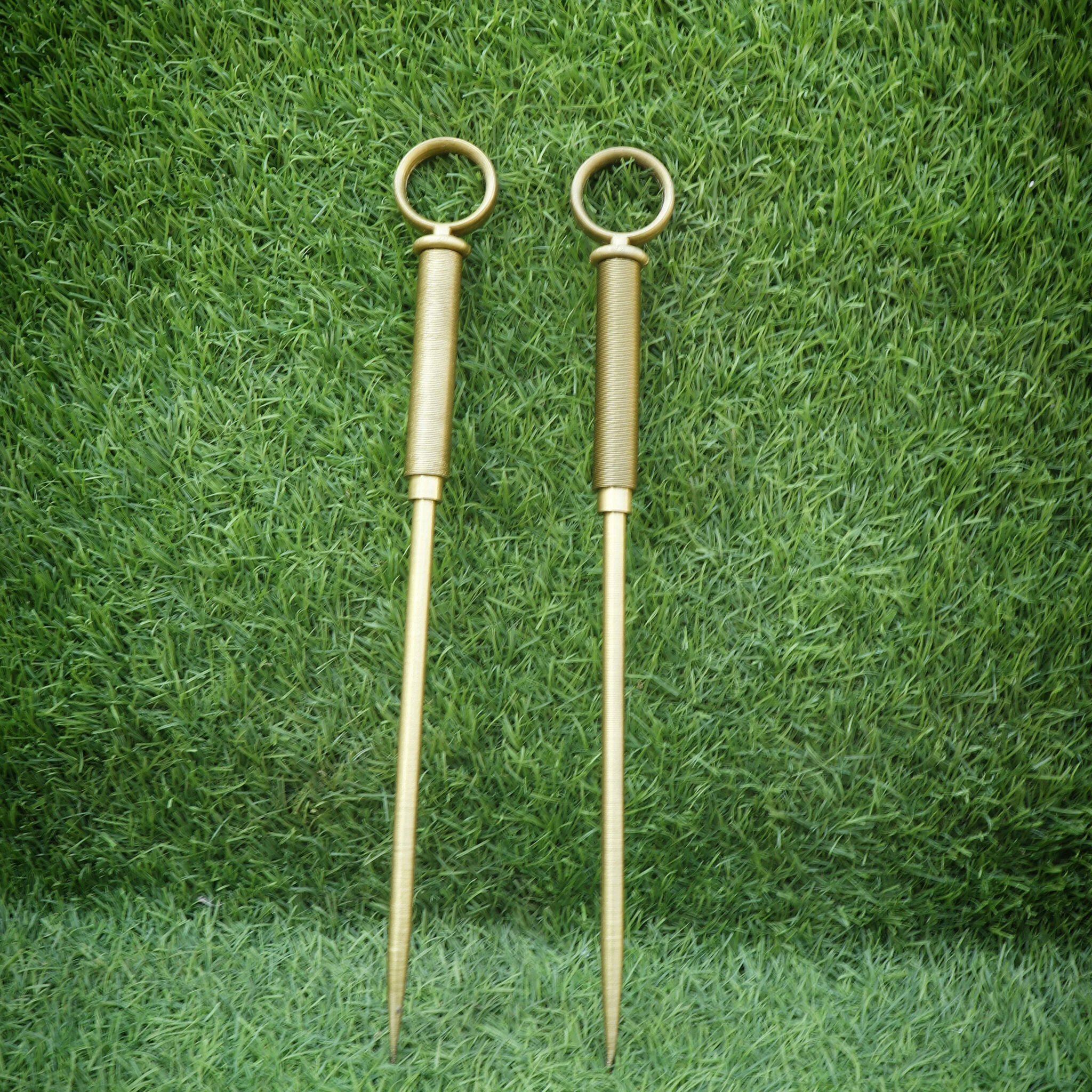 Yor Forger Thorn Princess Golden Stiletto type Weapon SpyX Family