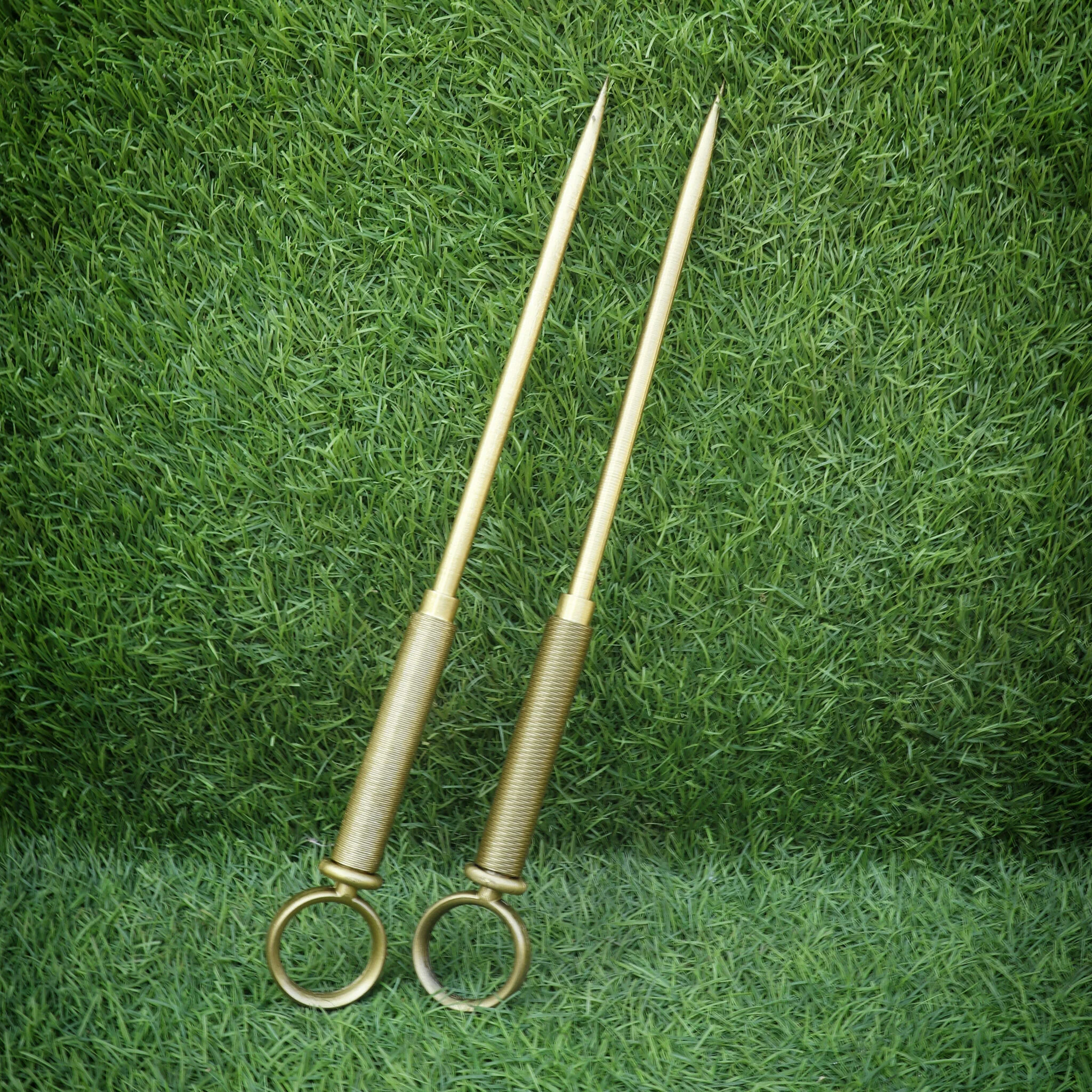 Yor Forger Thorn Princess Golden Stiletto type Weapon SpyX Family